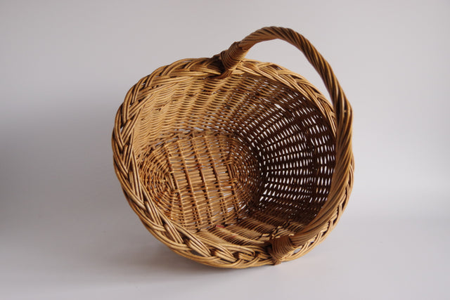 ウィッカーバスケット