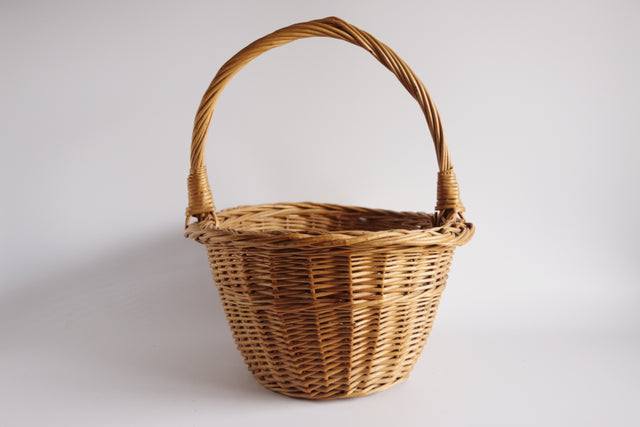 ウィッカーバスケット