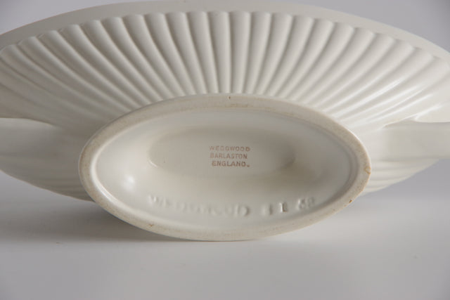 Wedgwood 耳付きのフラワーベース