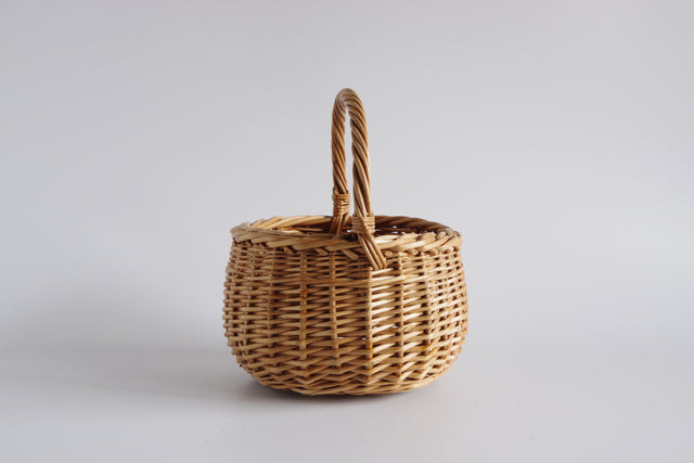 小さなウィッカーバスケット