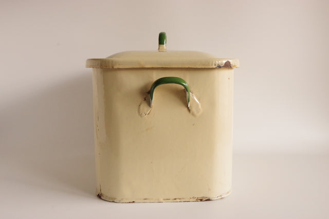 ホーロー ブレッド缶