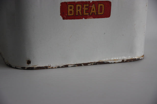 白いホーローのBREAD缶