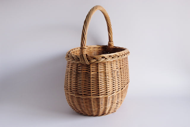 ウィッカーバスケット