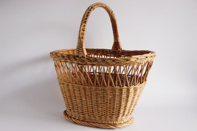 ウィッカーバスケット