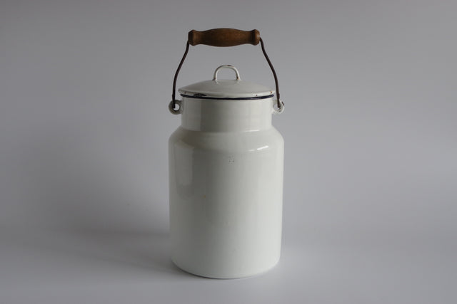 ホーローミルク缶