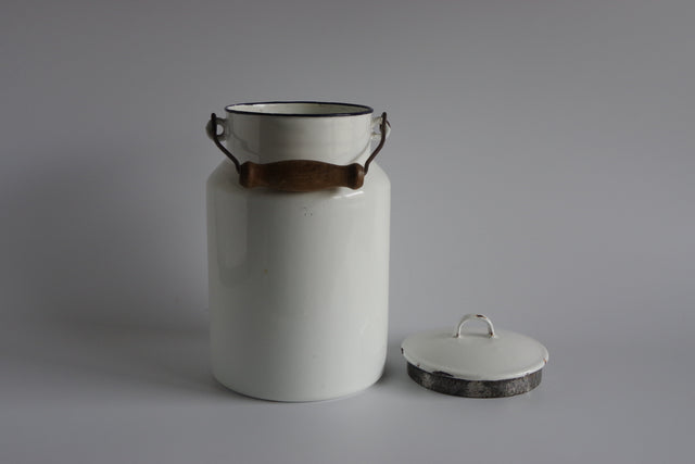 ホーローミルク缶