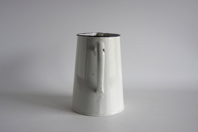 ホーロー　ピッチャー